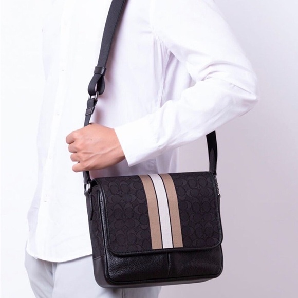 Coach Unisex Messenger Bag In Signature Jacquard With Stripe - Picture 15 of 15